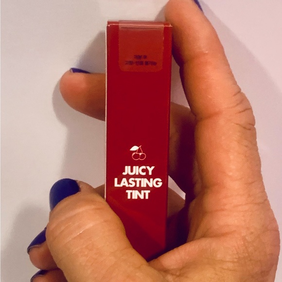 Cherry Bomb lip tint/stain - Rom&nd #12 - Picture 6 of 10